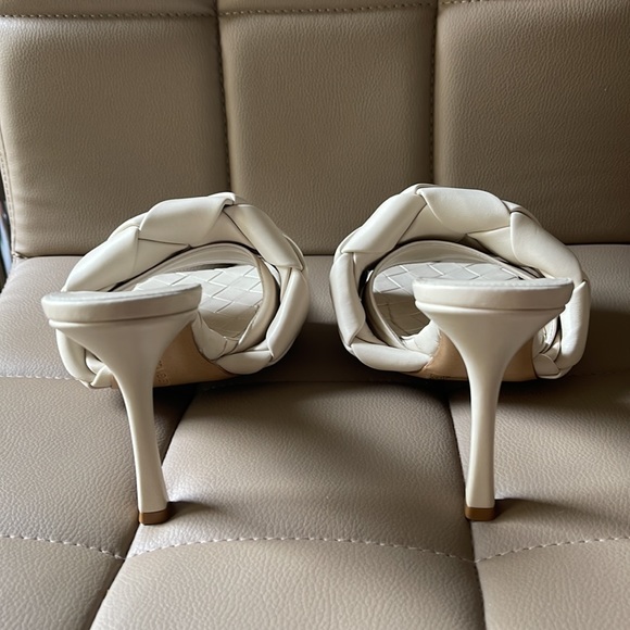 Bottega Veneta sandals size 38.5 beautiful off white color - Picture 4 of 6